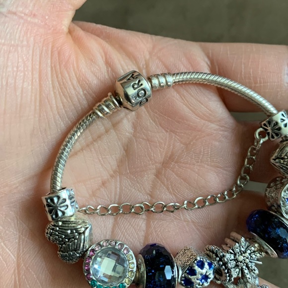 Pandora Snake Bracelet w/ Blue Snowflakes Christmas Theme Charms - Picture 10 of 11